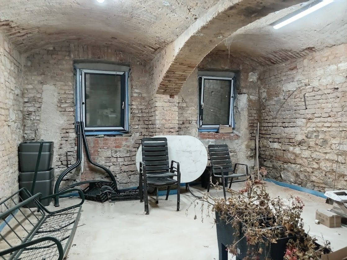 Garáž · 25 m² · Slavojova 499, Praha Nusle - 4