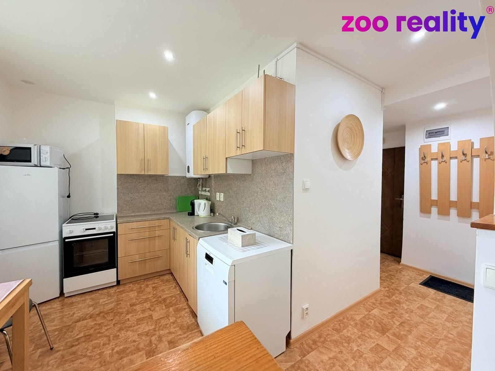 1+1, Vítězslava Nezvala 3936, Chomutov, 35 m² - 2