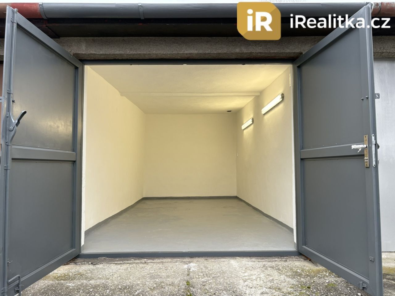 Prodej garáž - Okrajová, Hlučín, 18 m²