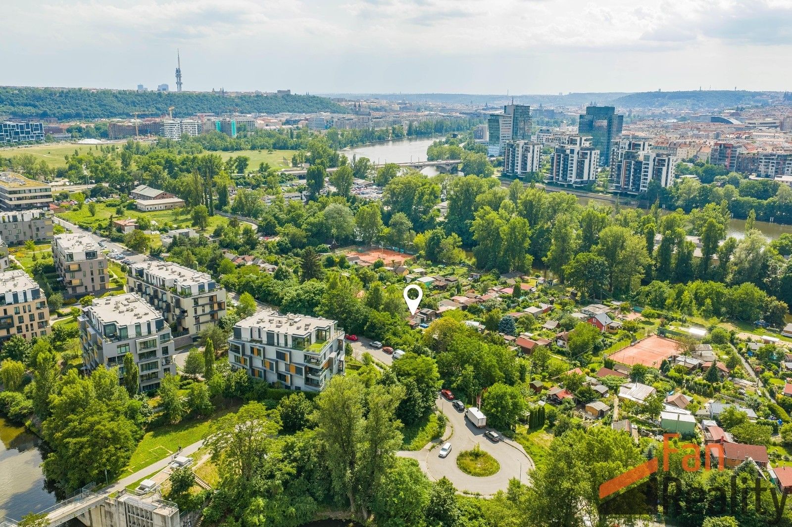 Chaty, Libeňský ostrov 474, Praha Libeň, 20 m² - 2