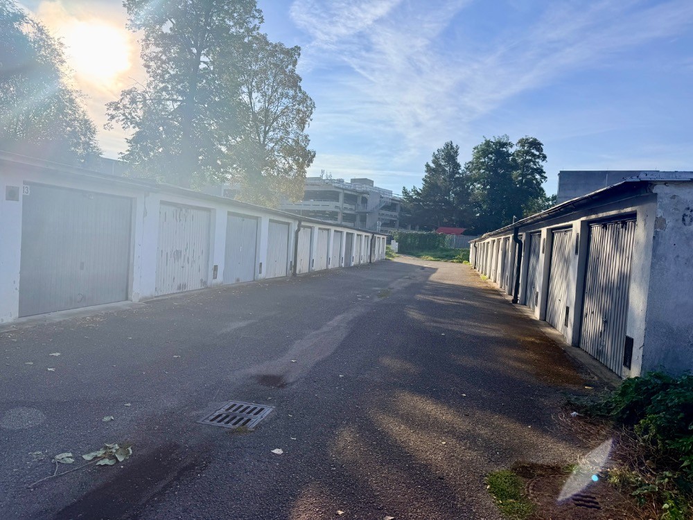 Garáže, Bachmačská 372, České Budějovice 7, 18 m² - 1
