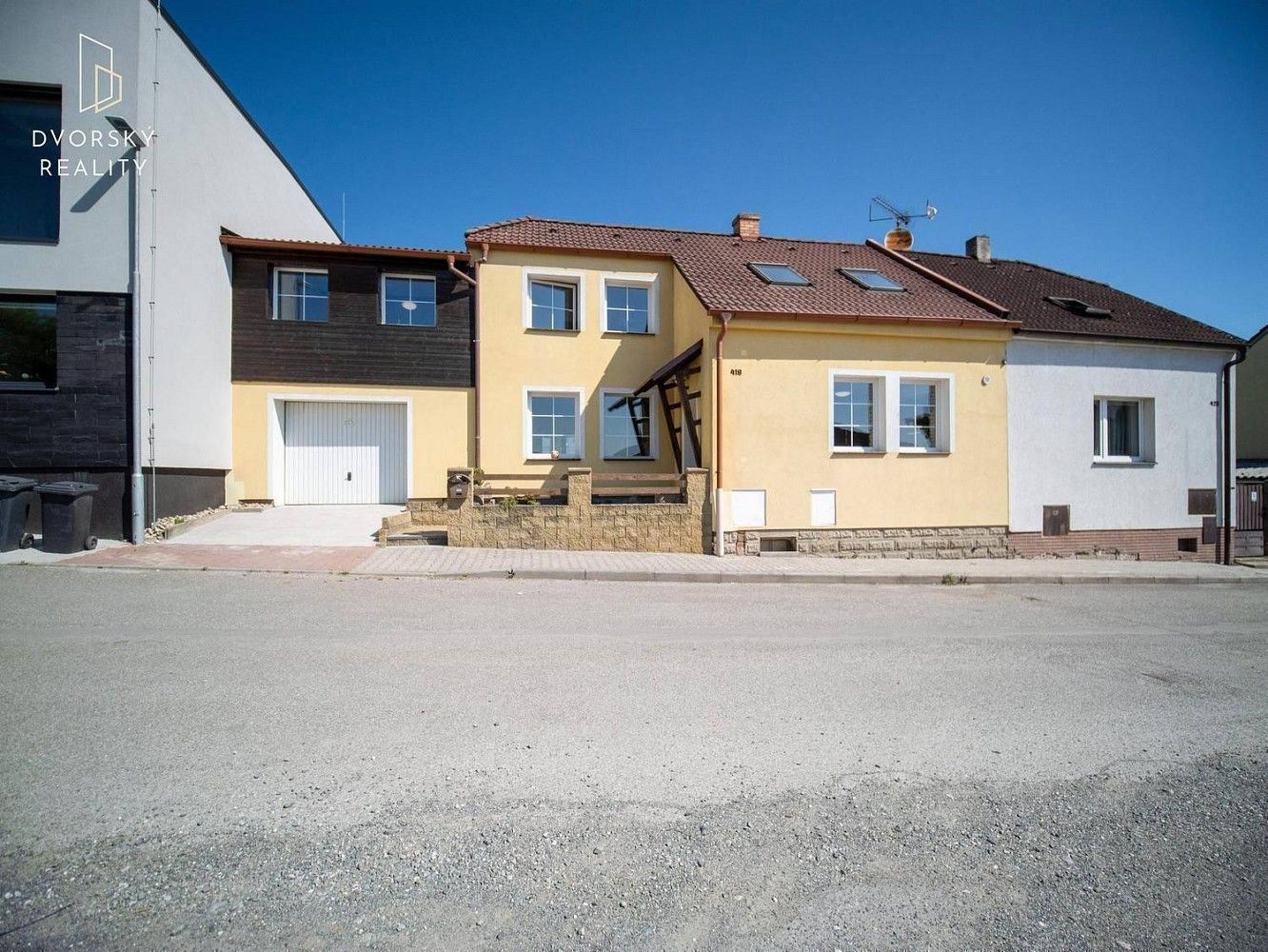 Rodinné domy, Dobrovice, okres Mladá Boleslav, Středočeský kraj, 187 m² - 1