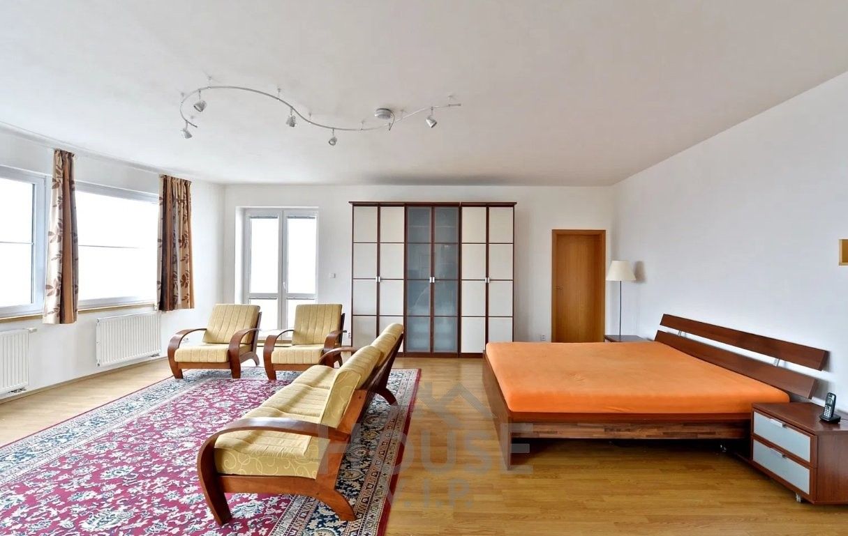 Kancelář, Praha – pohled 5
