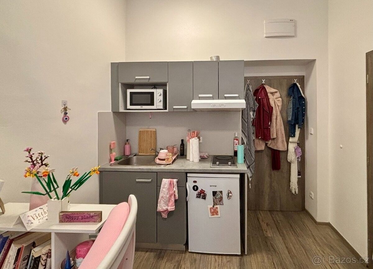 Pronájem byt - Praha, 150 00