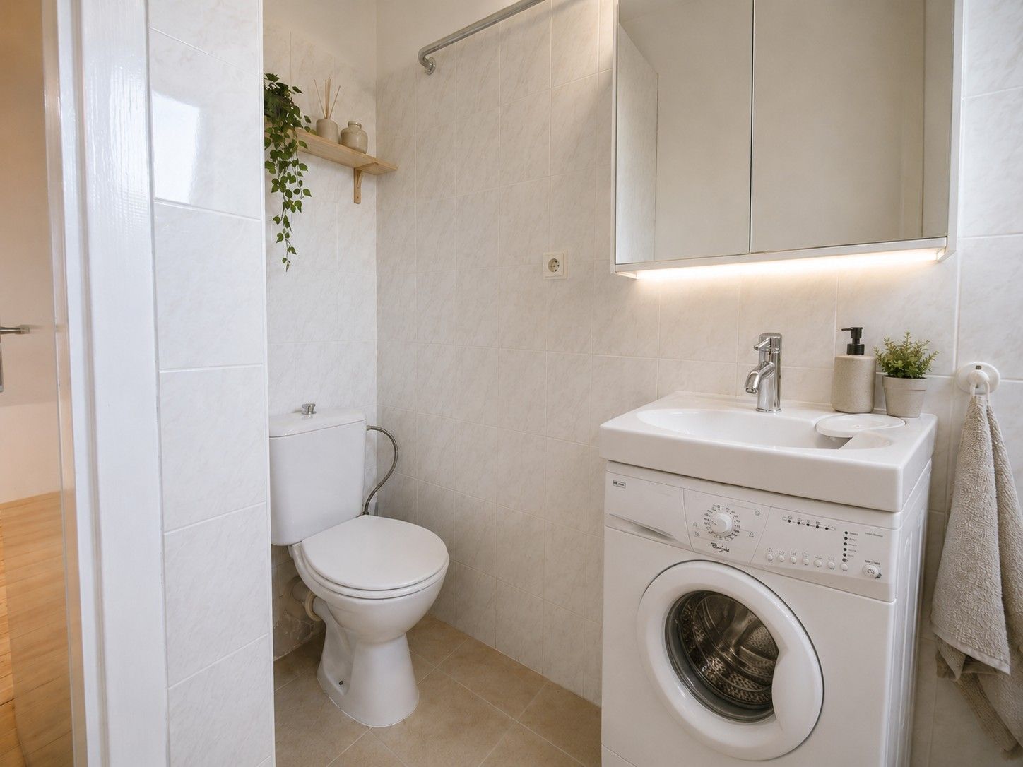 Nemovitost · 32 m² · Filmařská, Praha - 3