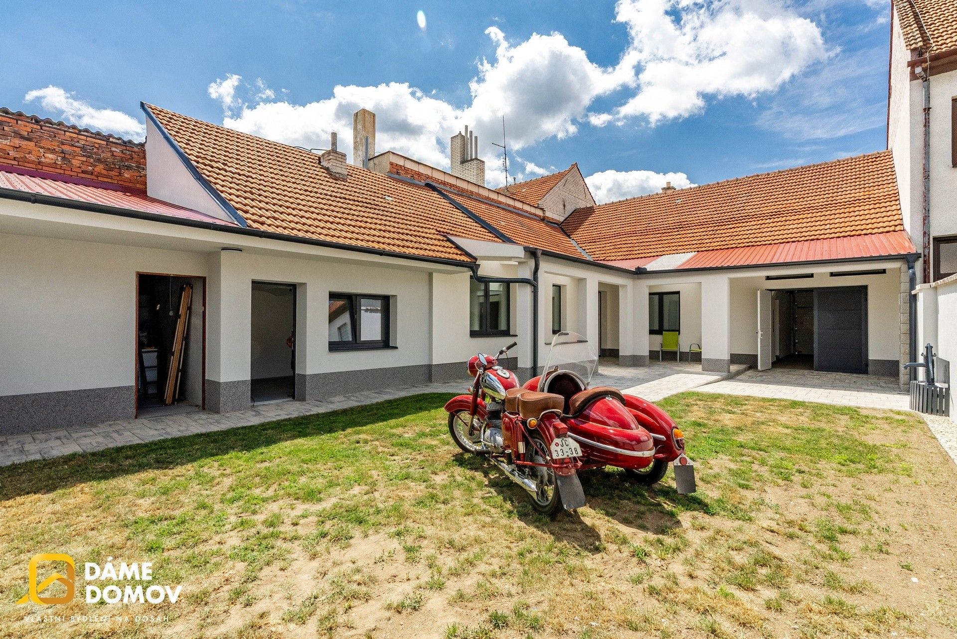 Rodinné domy, Blatnická, Uherský Ostroh, 128 m²