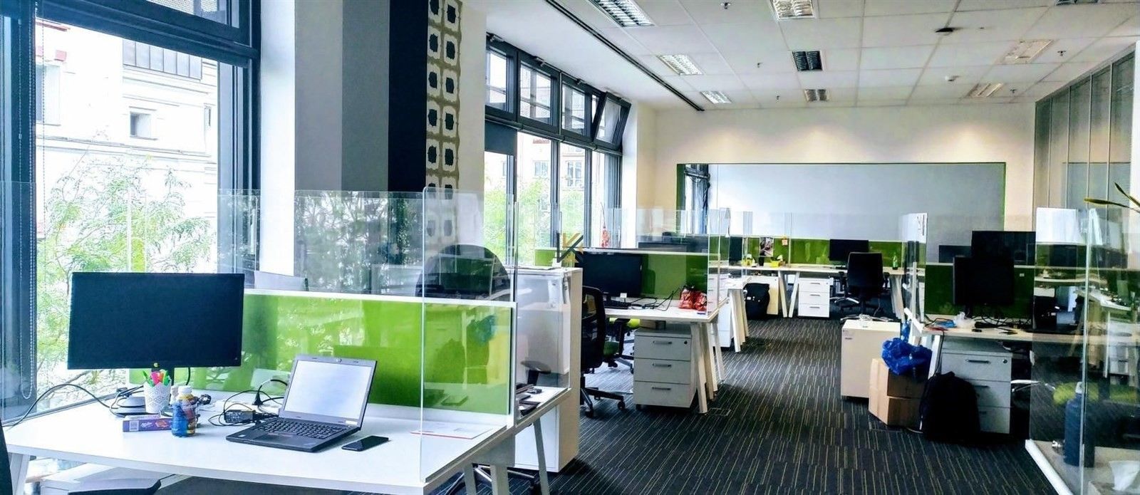 Pronájem kancelář - U průhonu, Praha, 330 m²