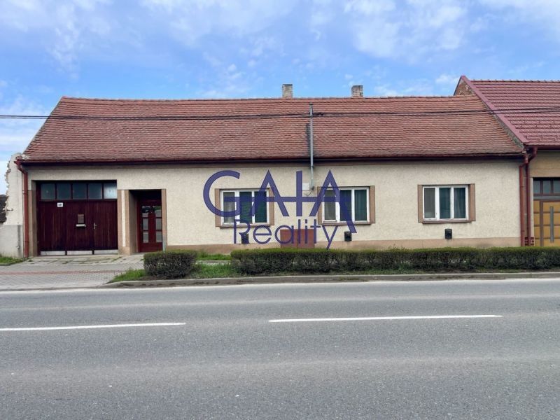 Rodinné domy, Hlavní , Vnorovy, 94 m² - 1