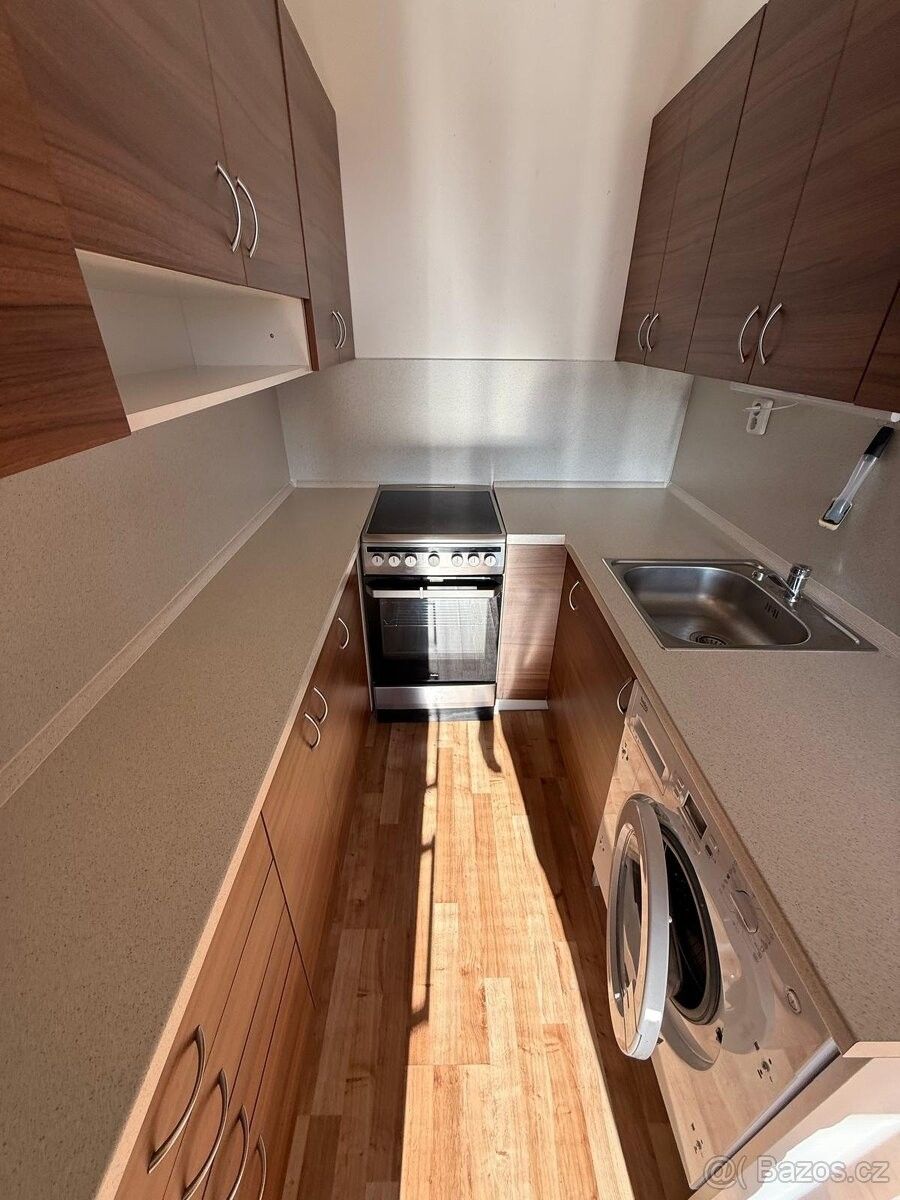 Byty, Bečov, 434 01