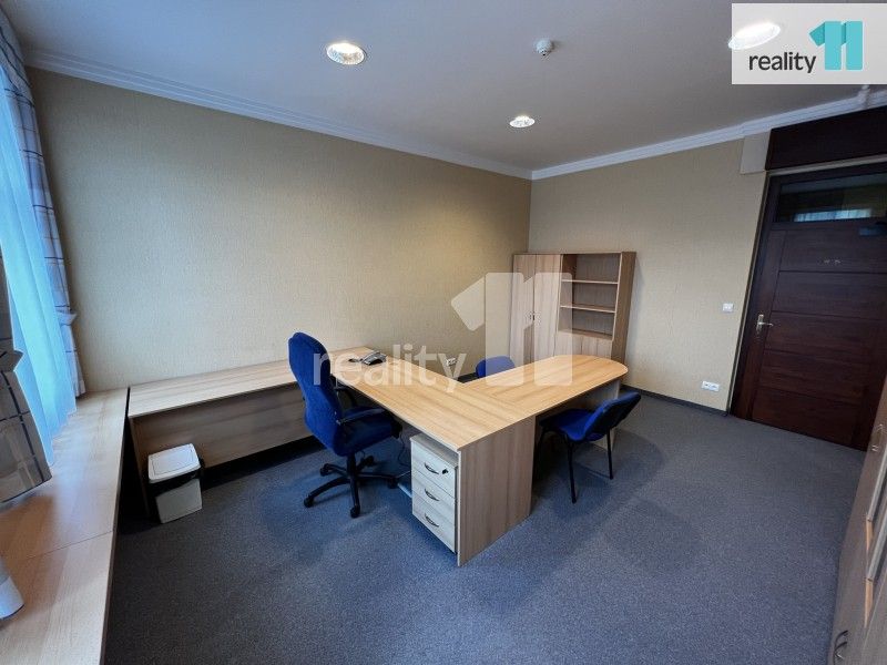 Kanceláře, Chebská, Karlovy Vary, 21 m²