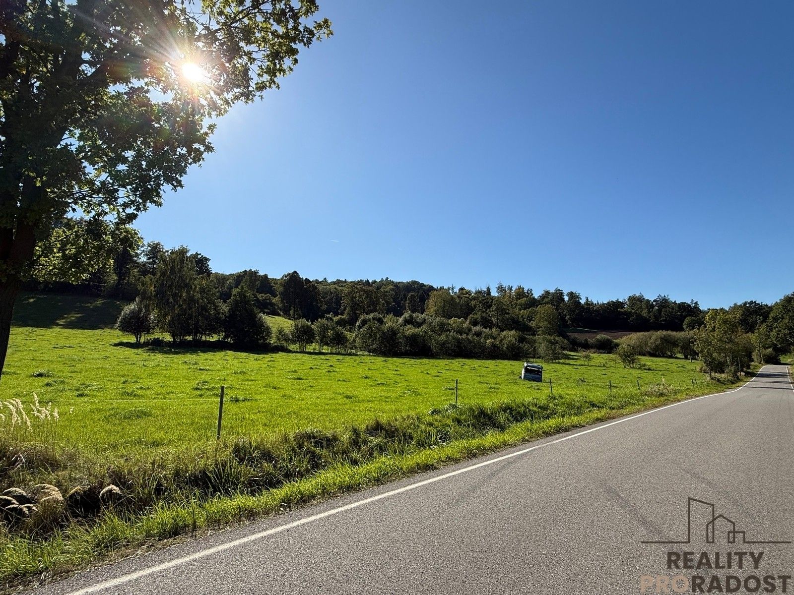 Prodej pozemek - Nestrašovice, 810 m²