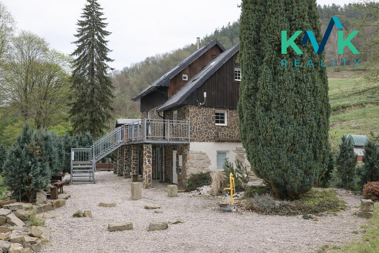 Ubytovací zařízení, Loket - Údolí, okres Sokolov, Karlovarský kraj, 149 m² - 1