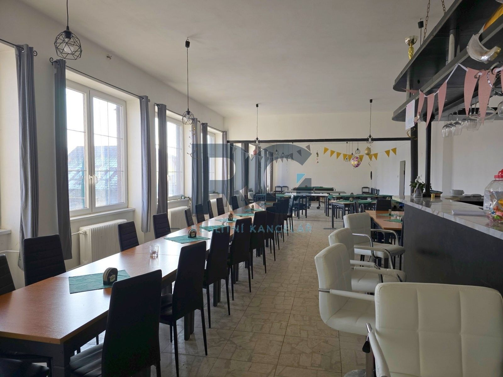 Pronájem restaurace - Cehnice, 300 m²