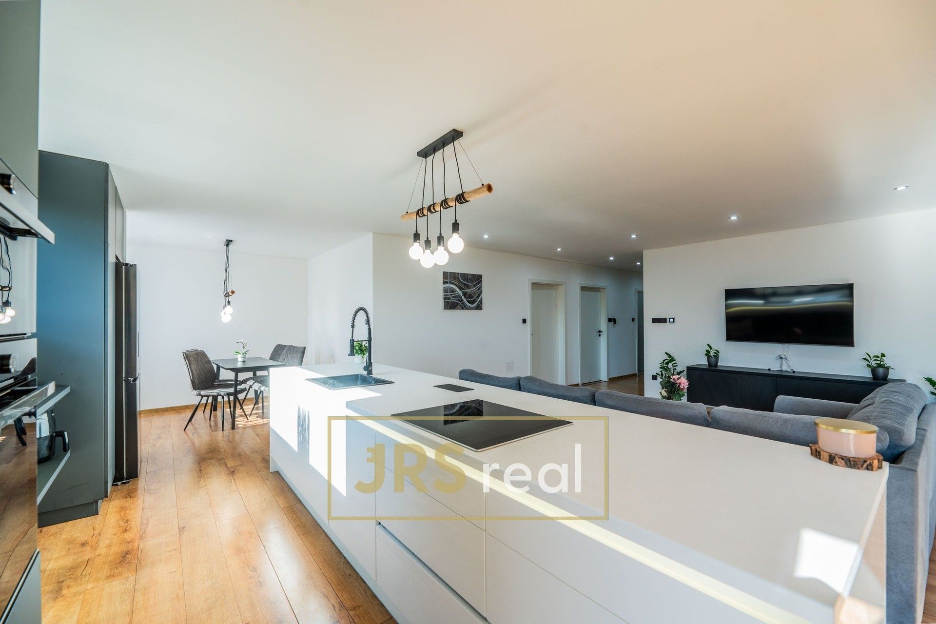 Prodej rodinný dům - Snovídky, 240 m² - 5