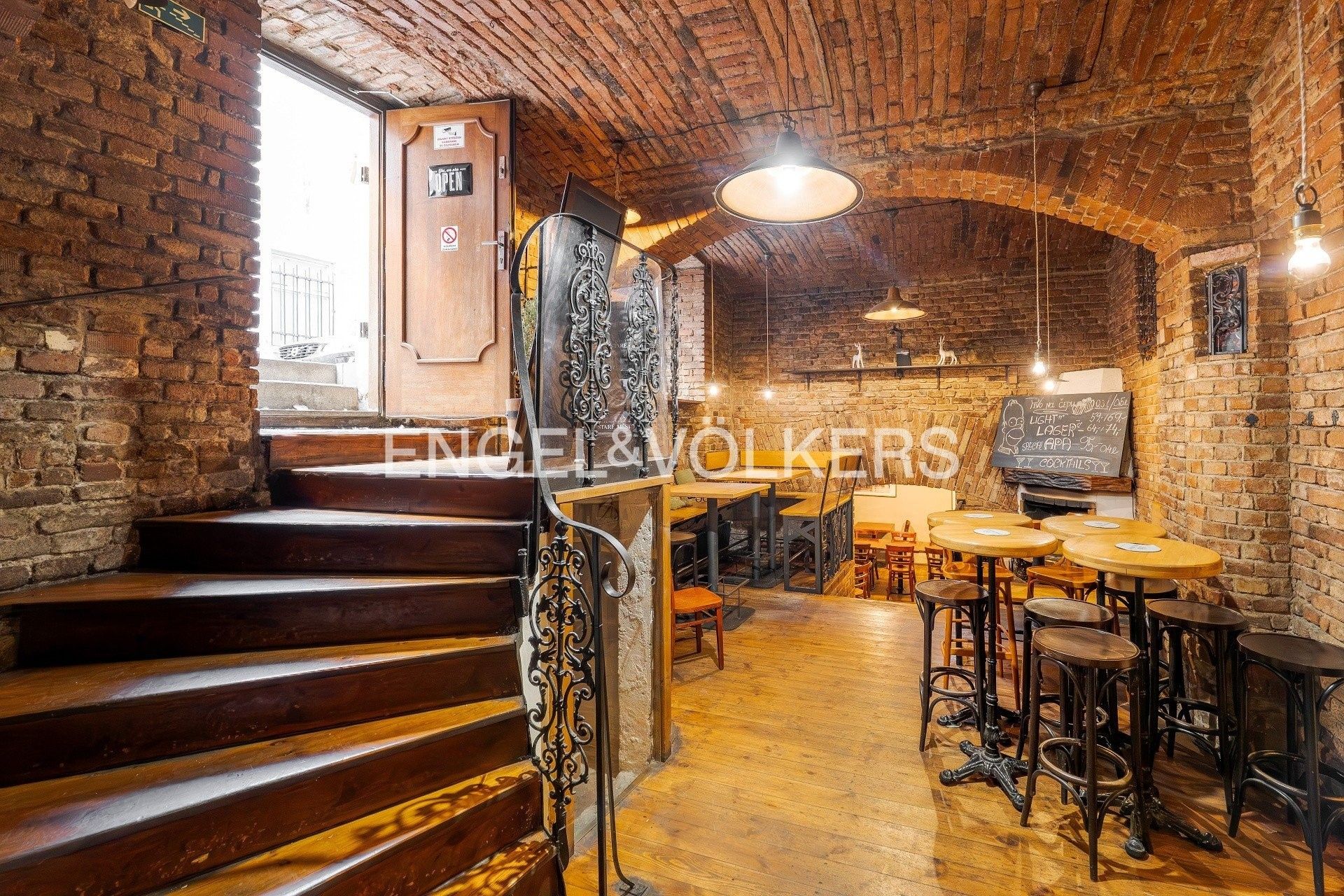 Pronájem restaurace - U Dobřenských 268, Praha Staré Město, 119 m² - 5