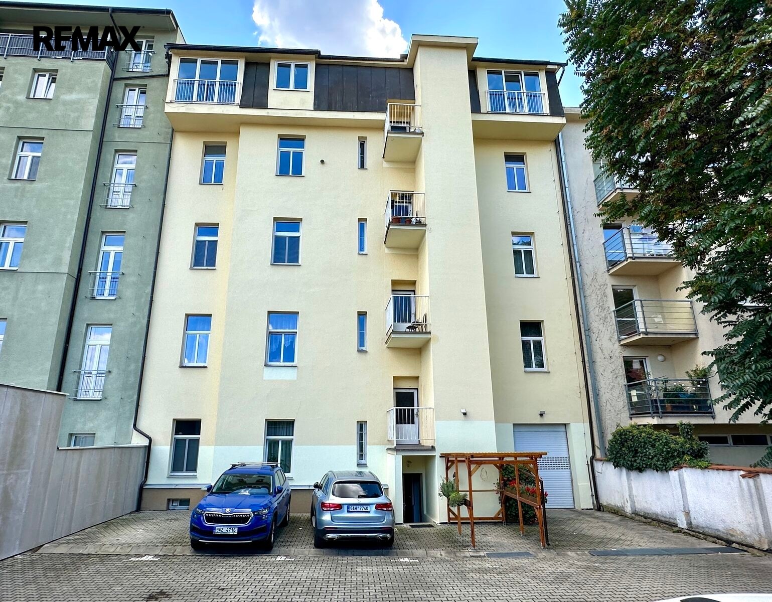 Činžovní dům · 736 m² · Na Neklance 926, Praha Smíchov - 4