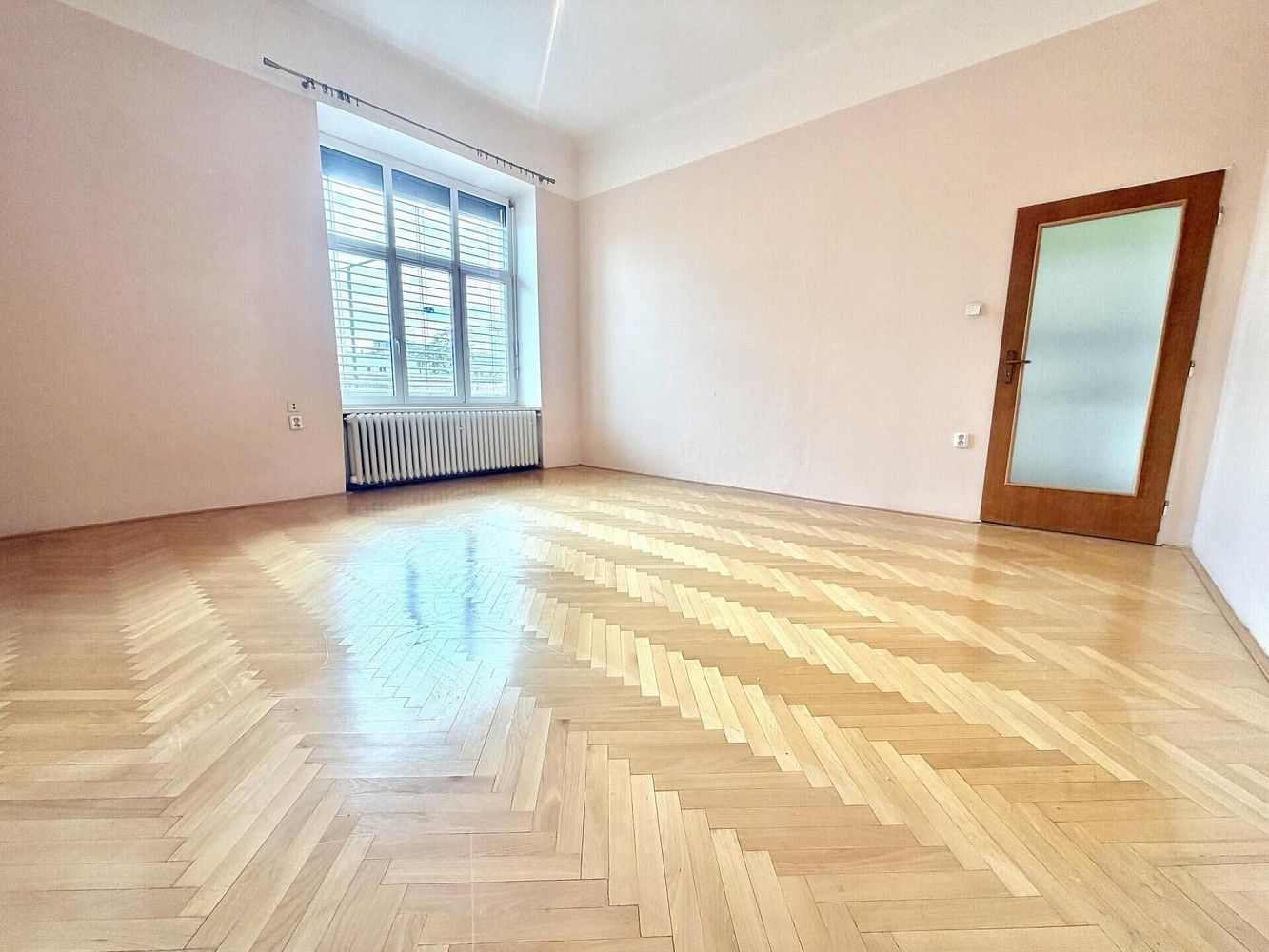 Pronájem byt 1+1 - Lužánecká, Brno - Černá Pole, 49 m² - 5