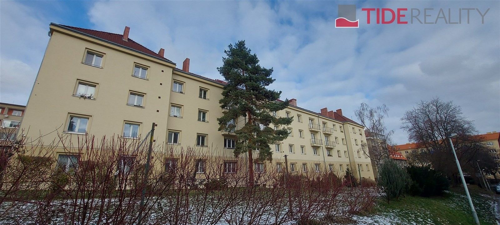 Pronájem byt 2+1 - Kladenská, Praha, 60 m²