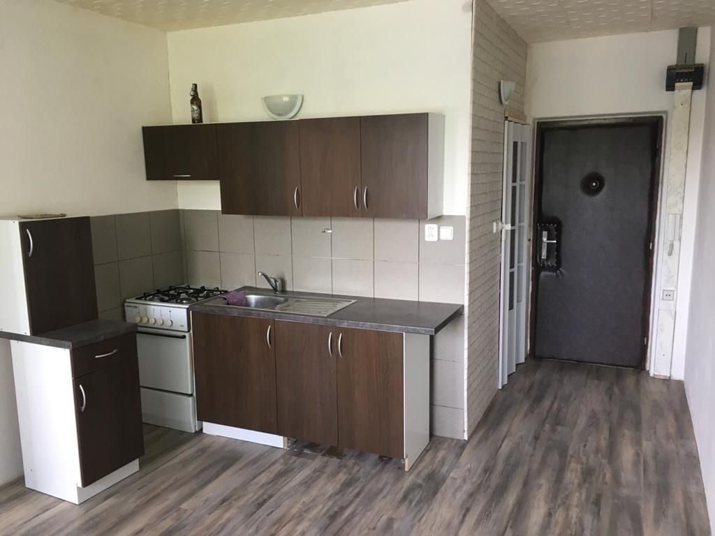 1+1, Husova , Chodov, 38 m² - 2