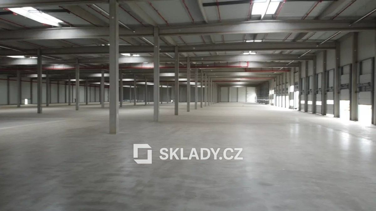 Sklad, 4 000 m²