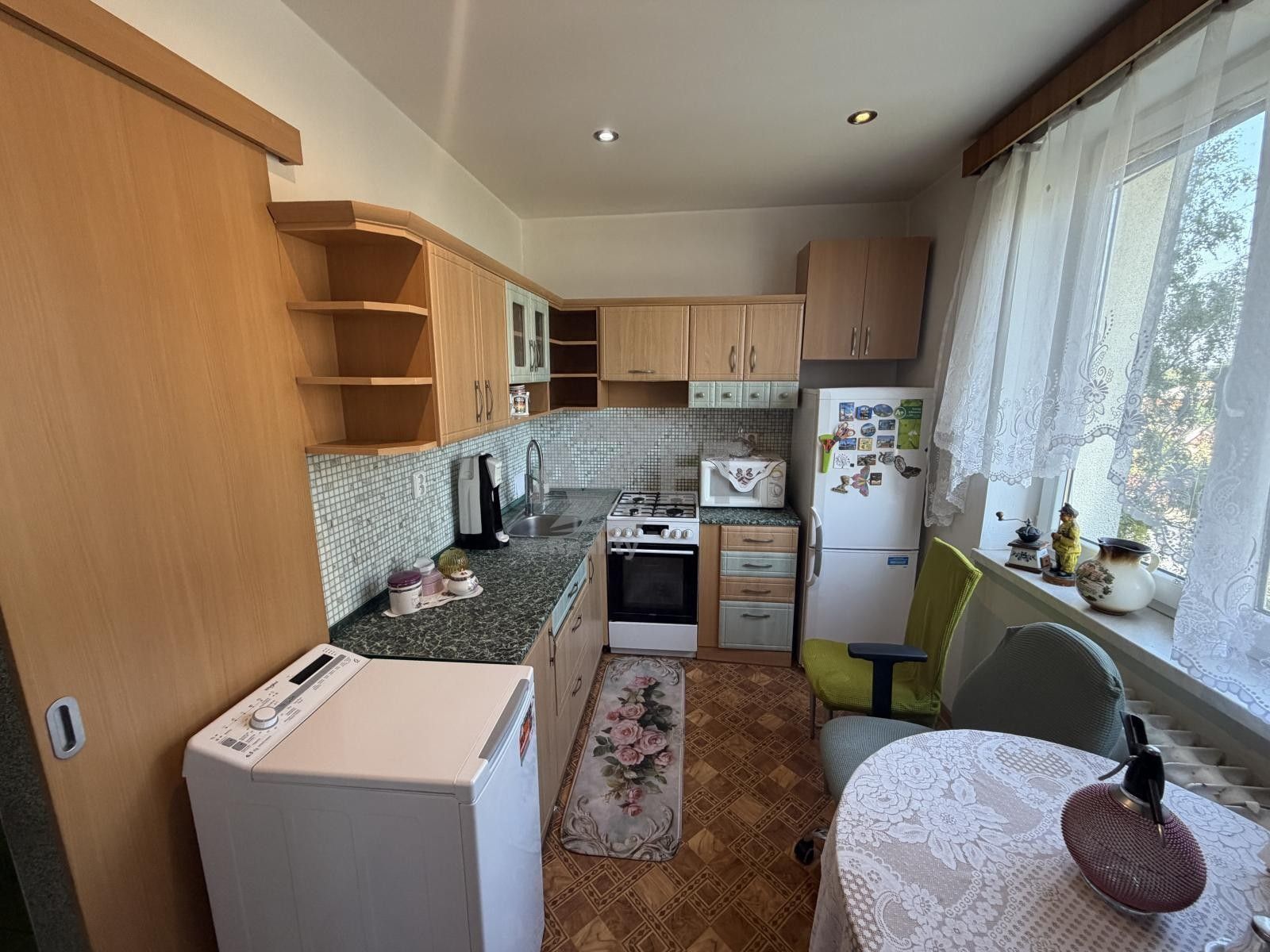 3+1, tř. Těreškovové, Karviná, 65 m² - 1