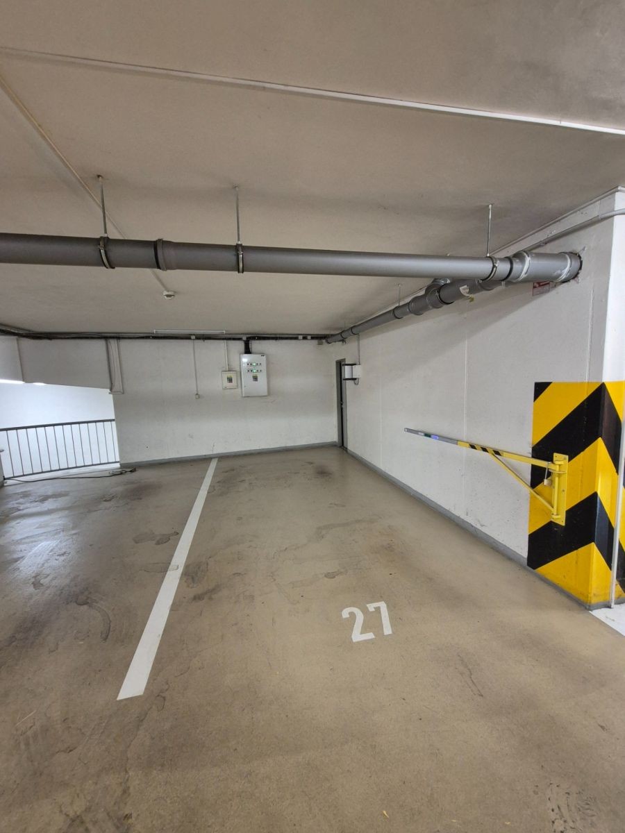 Garáž · 26 m² · Drahobejlova, Praha - Libeň - 3