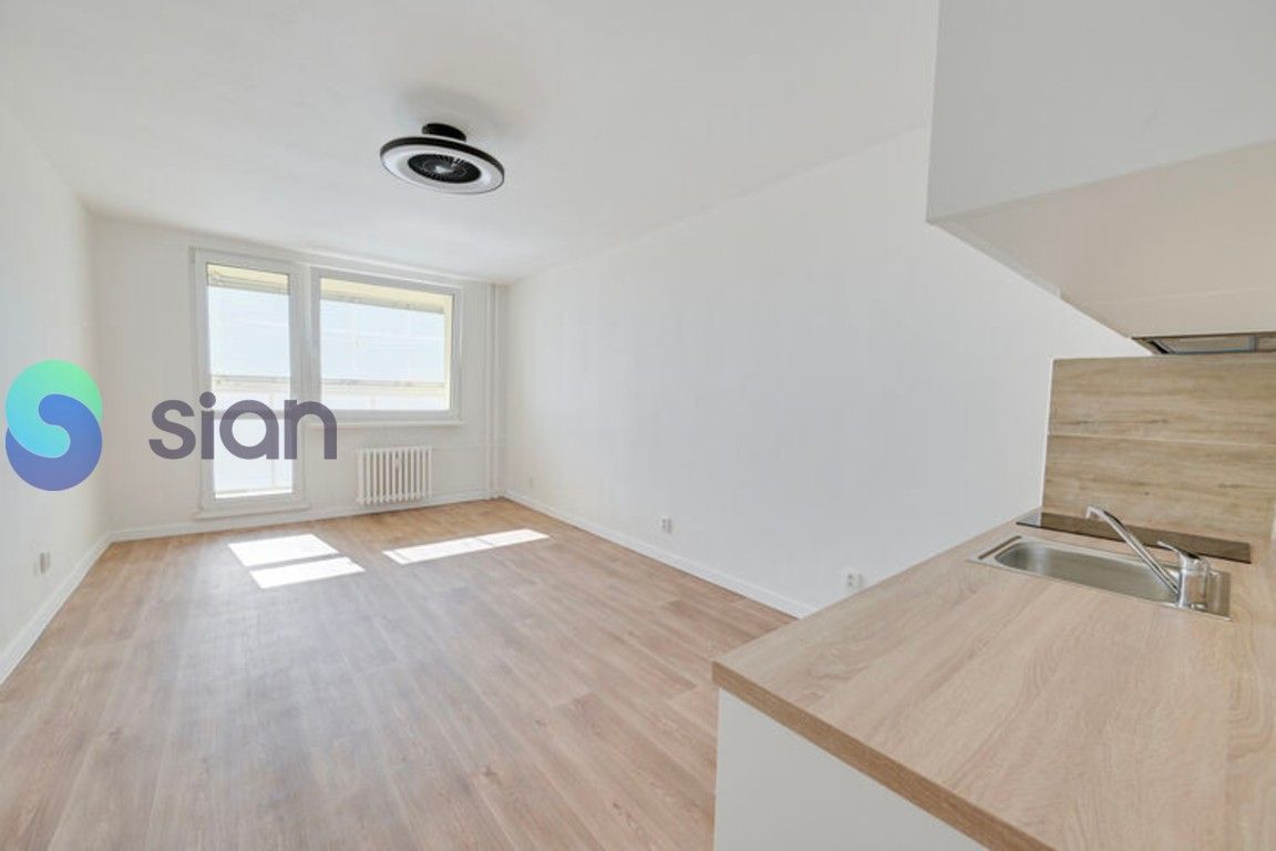 Pronájem byt 1+kk - Sládkova, Ostrava, 29 m²