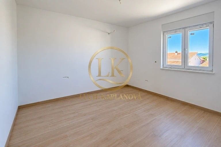 Byty, 987 66, Zahraničí - 2