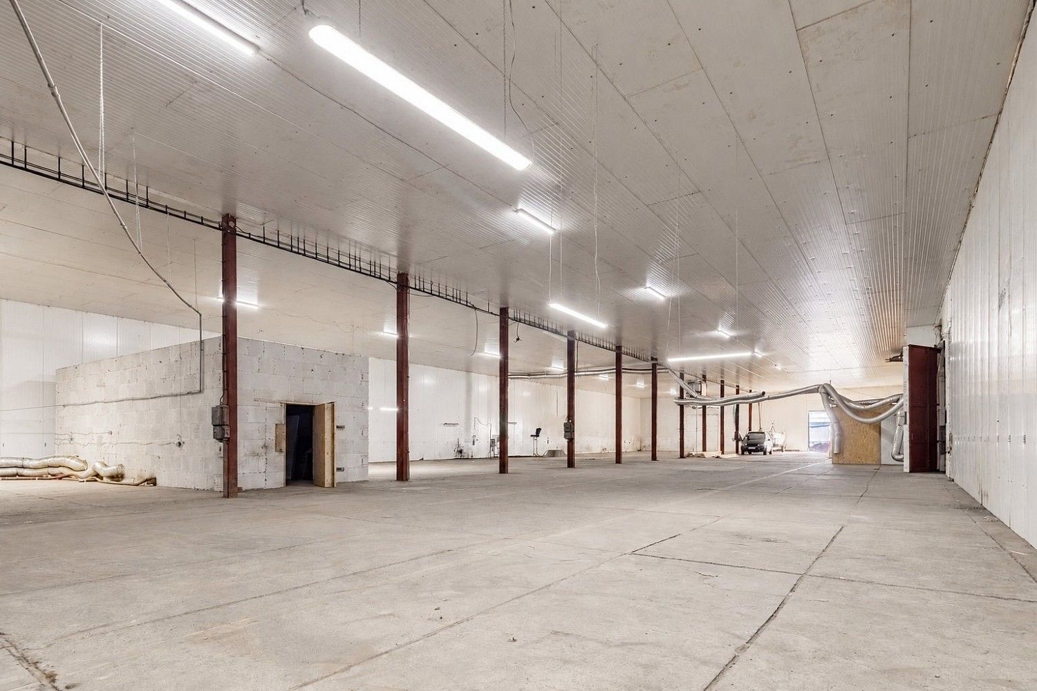Sklad · 1 427 m² · Mníšek pod Brdy, okres Praha-západ - 3