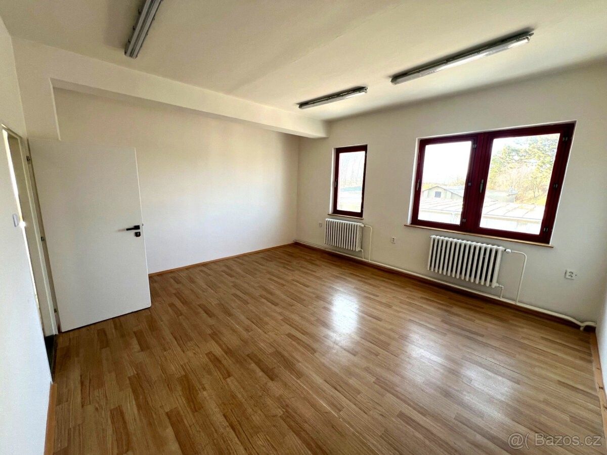 Pronájem kancelář - Uničov, 783 91