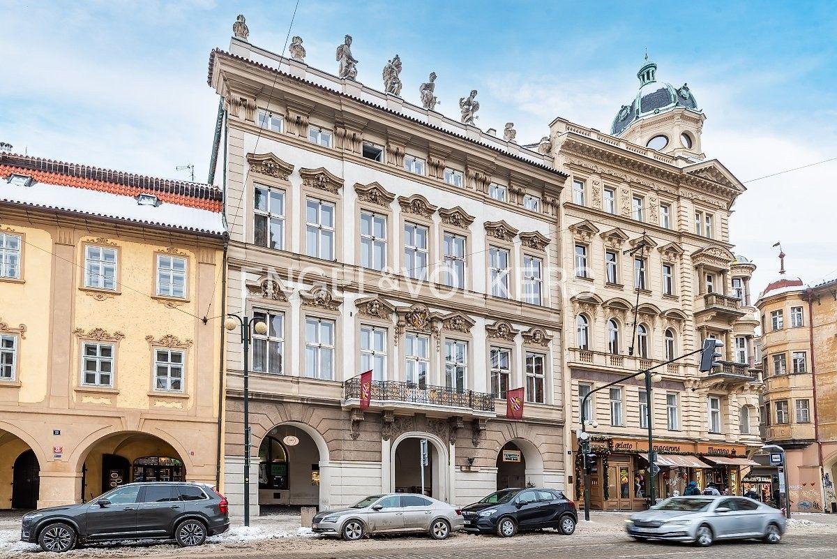 Ostatní, Malostranské náměstí, Praha, 210 m²