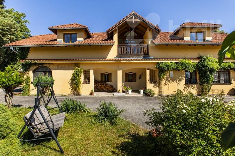 Rodinné domy, Lipno nad Vltavou, 280 m²