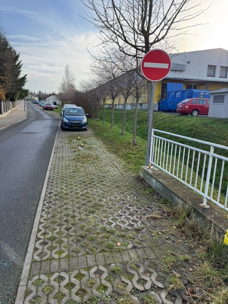 Garáž · 252 50, Praha-západ - 4