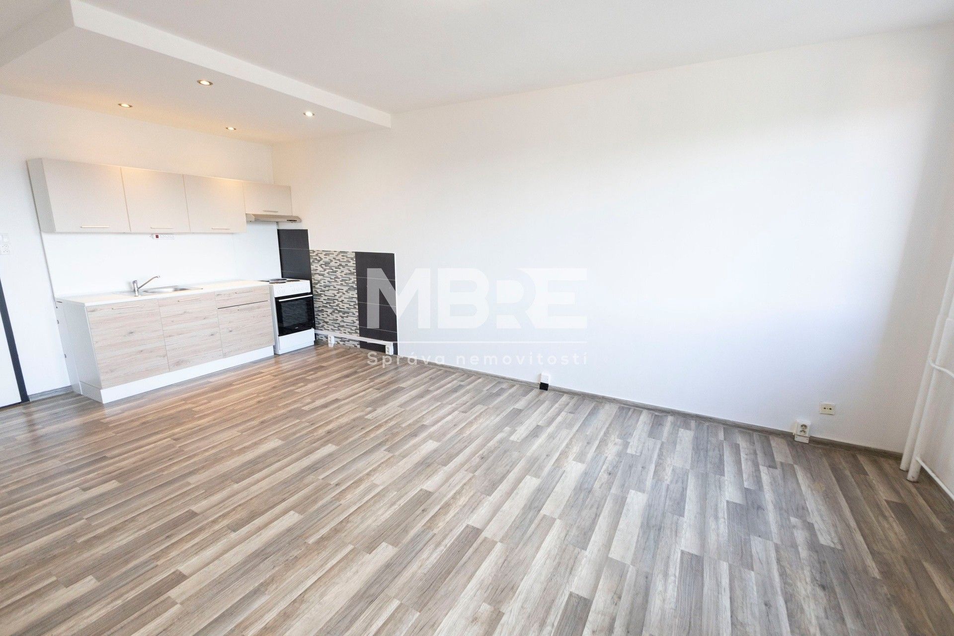 1+kk, Čáslavská 1825, Český Těšín, 32 m²