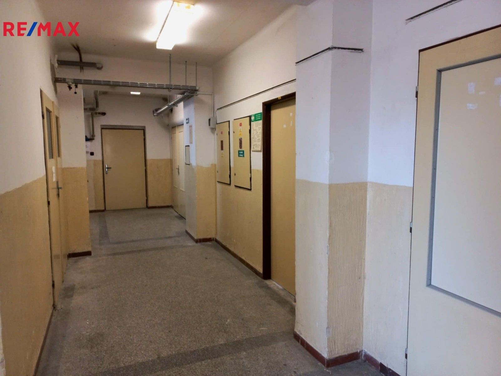 Pronájem sklad - Chýnovská, Tábor, 657 m²