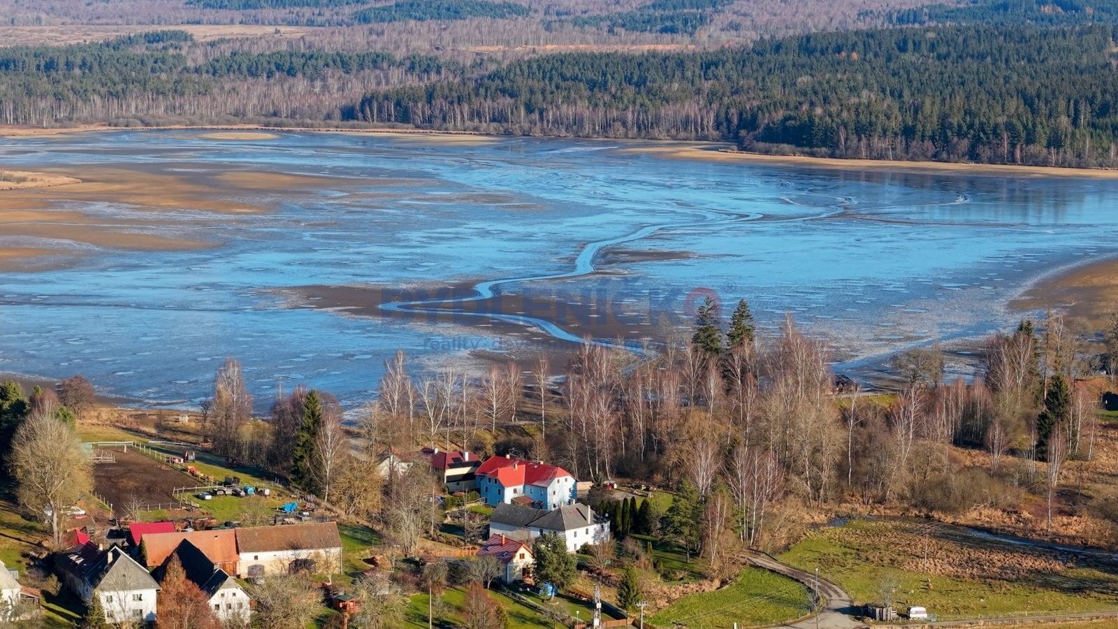 Rodinný dům · 492 m² · Horní Planá - 3