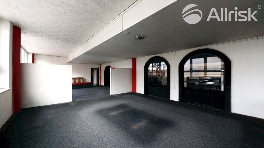 Obchodní prostory, 420 m²