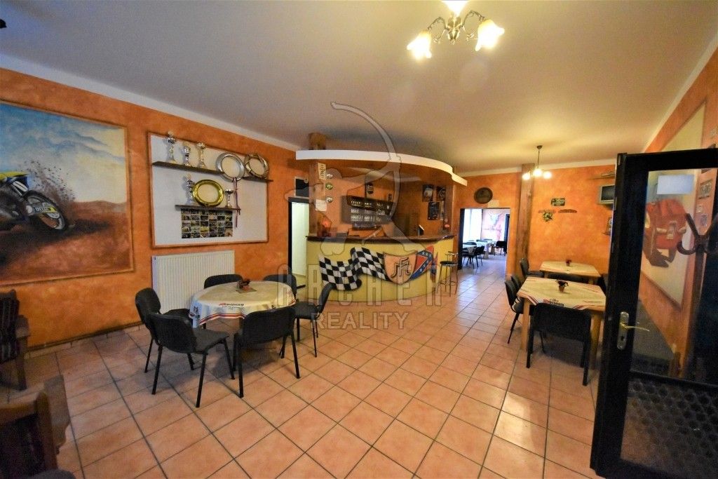 Prodej rodinný dům - Ovčáry, 770 m²