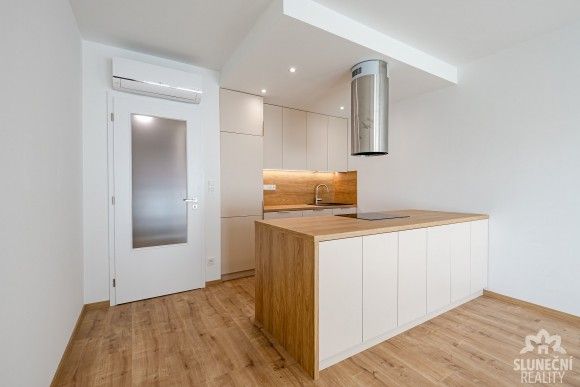 Byty, Uherské Hradiště, 686 01