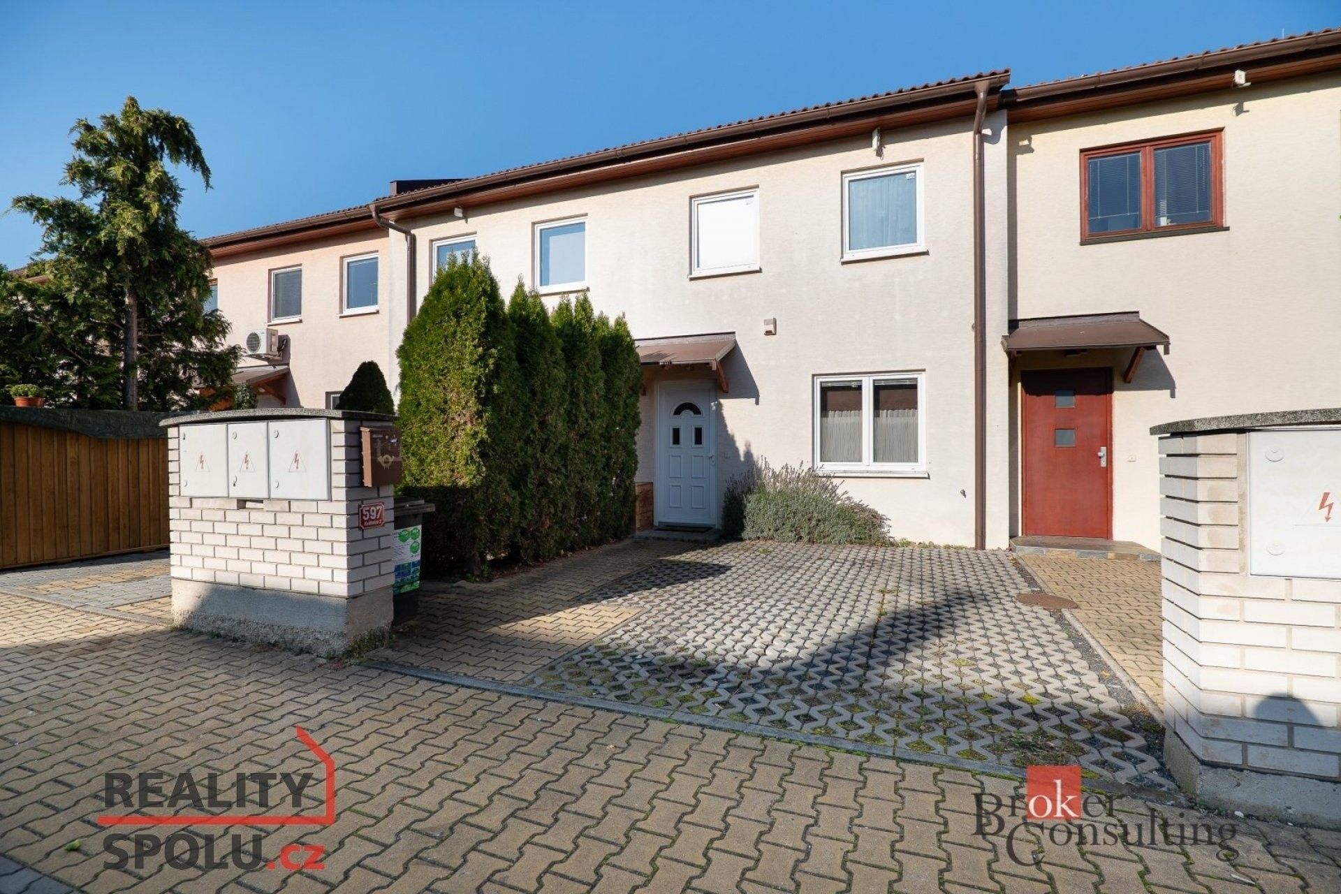 Prodej dům - Balzamínová, Květnice, 89 m²