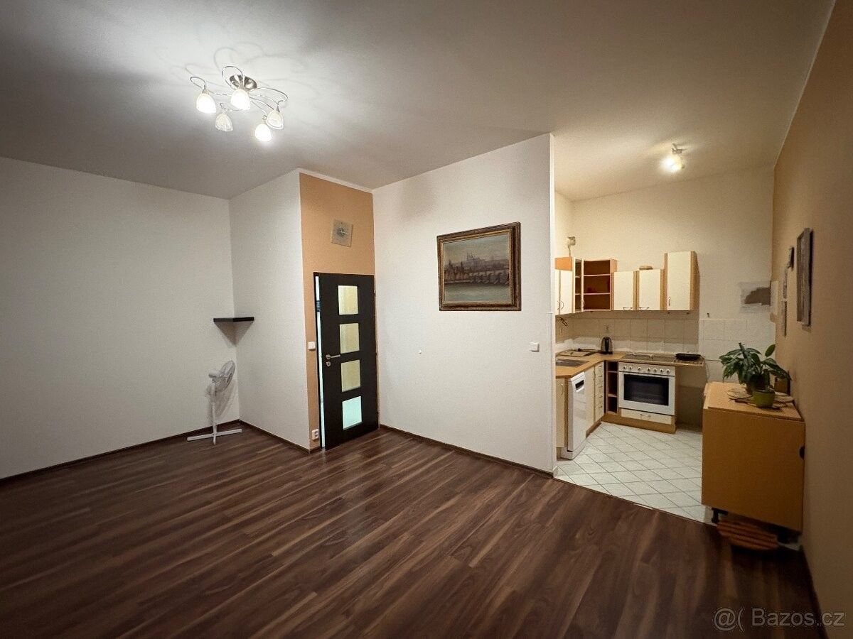 Pronájem byt - Milovice nad Labem, 289 24