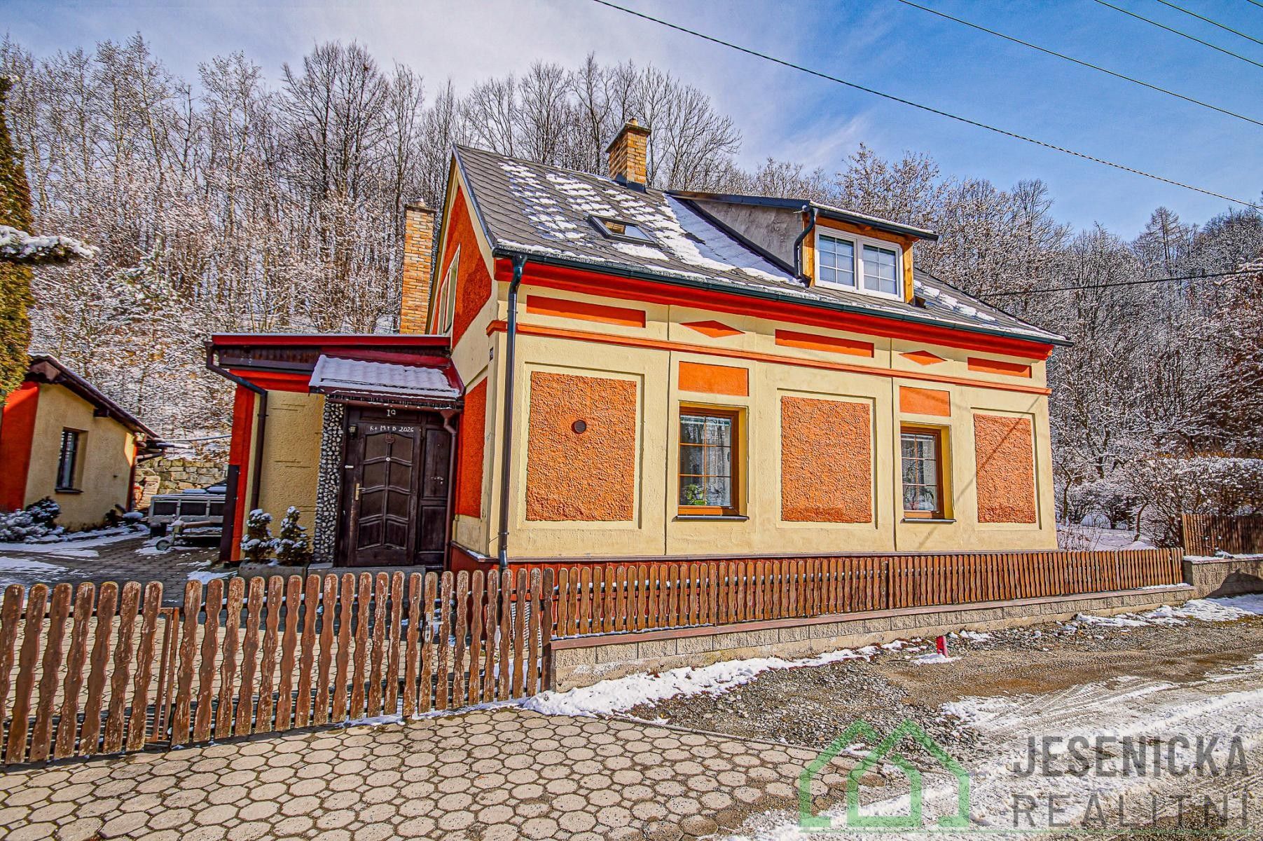 Rodinné domy, Buková, Bernartice, 336 m²