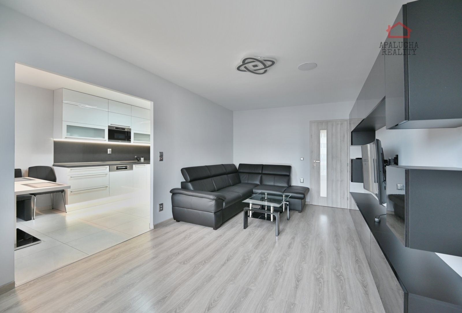 Byt 3+1 · 72 m² · Pískovcová, Praha - 4