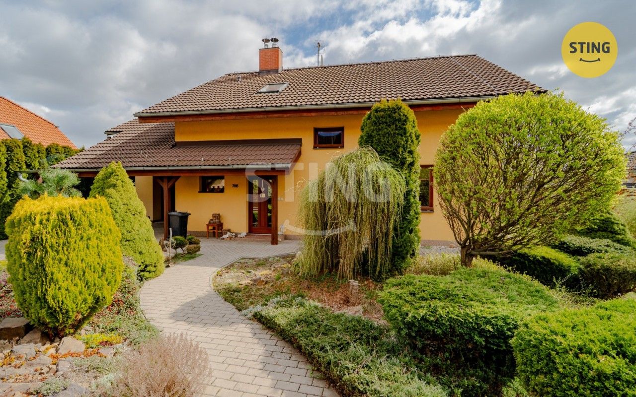 Rodinné domy, Za Tratí, Hradec nad Moravicí, 198 m² - 1