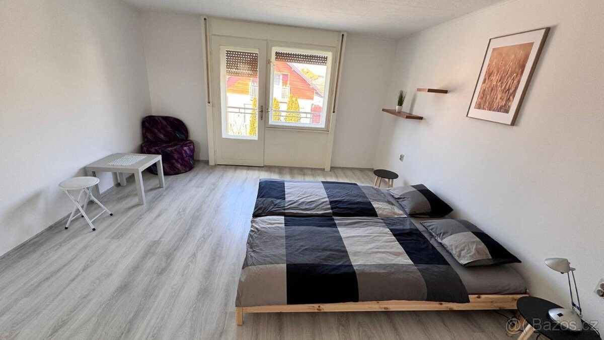 Rodinný dům · 987 66, Zahraničí - 3
