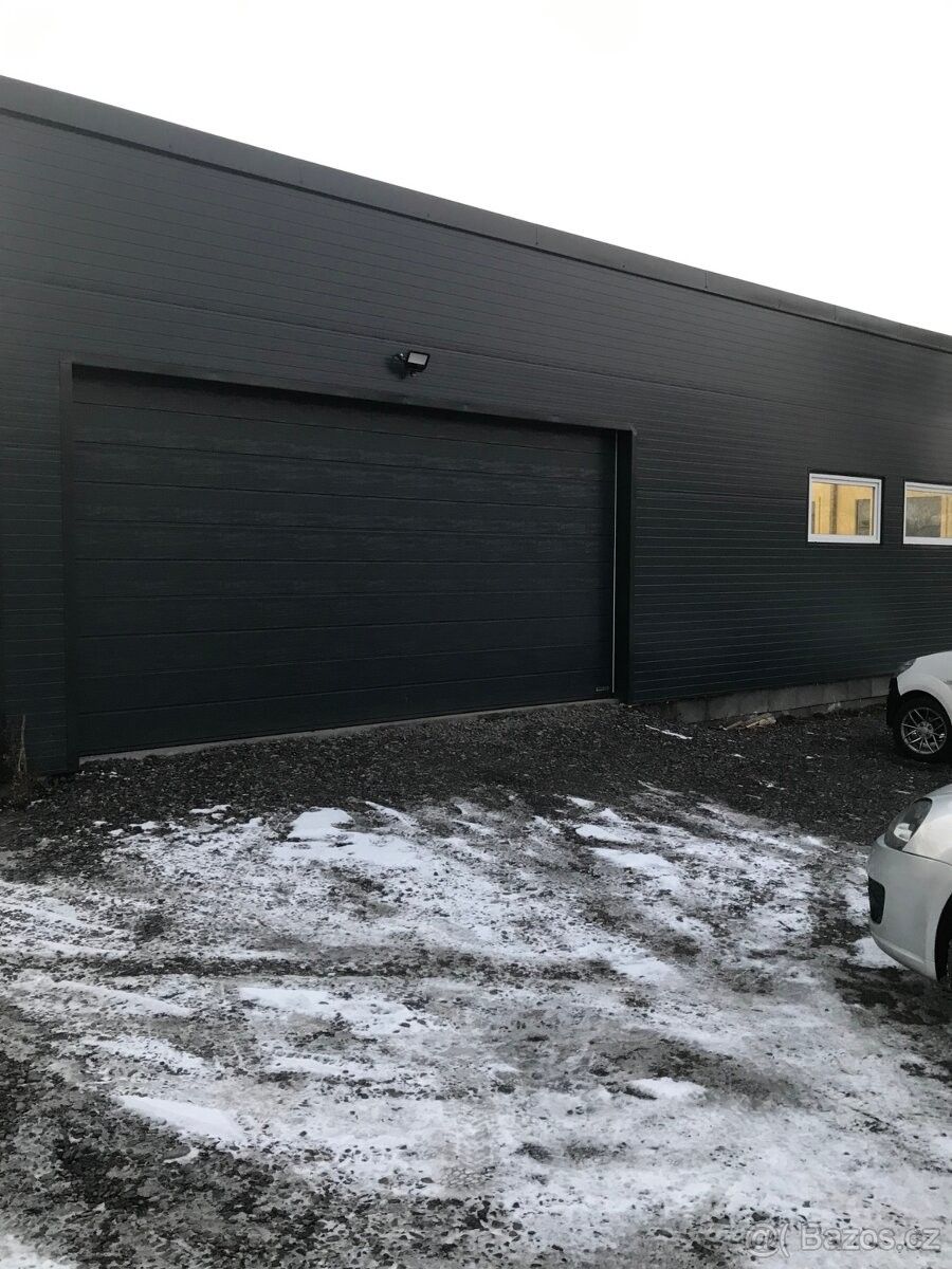 Garáže, Staříč, 739 43