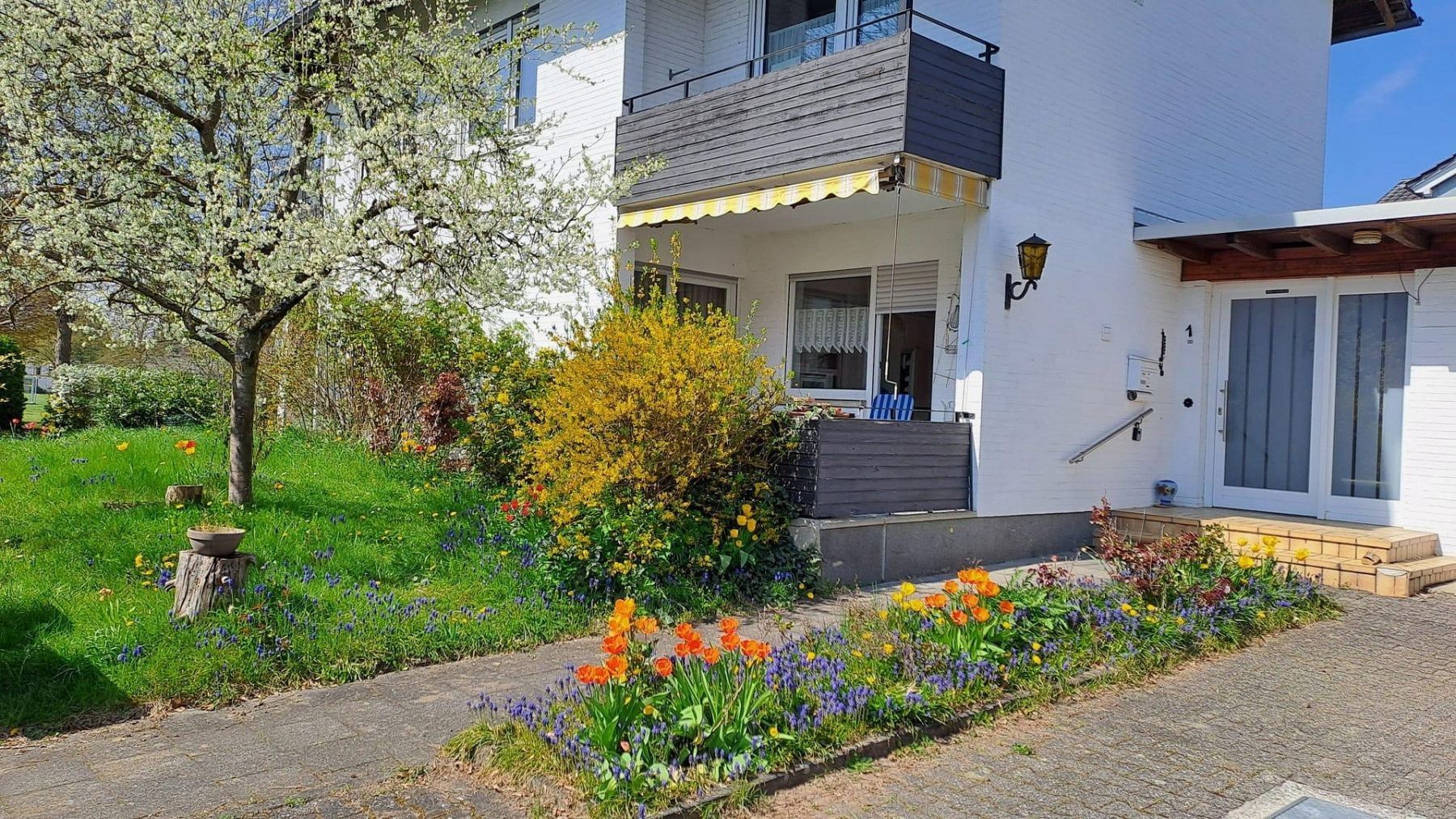 Rodinné domy, , Hessen, 196 m² - 1