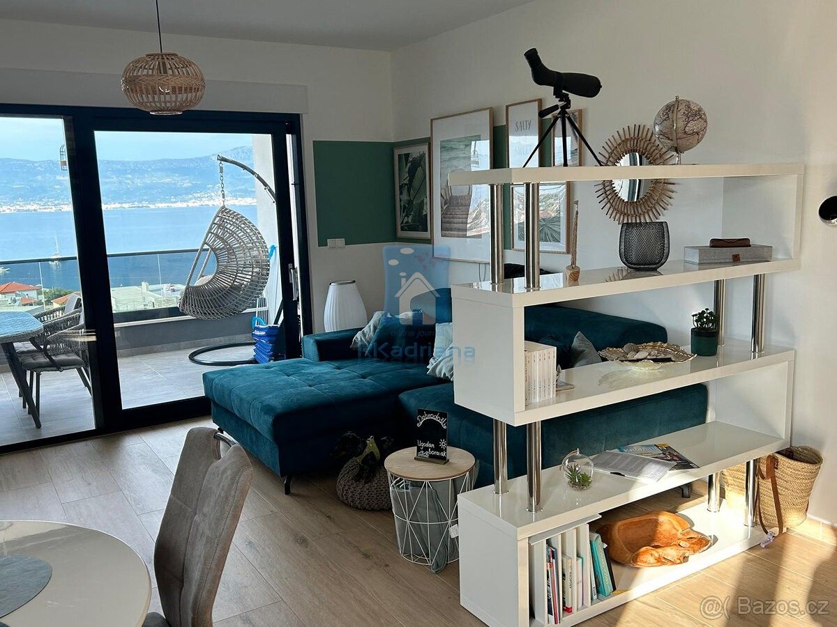 Byty, 987 66, Zahraničí