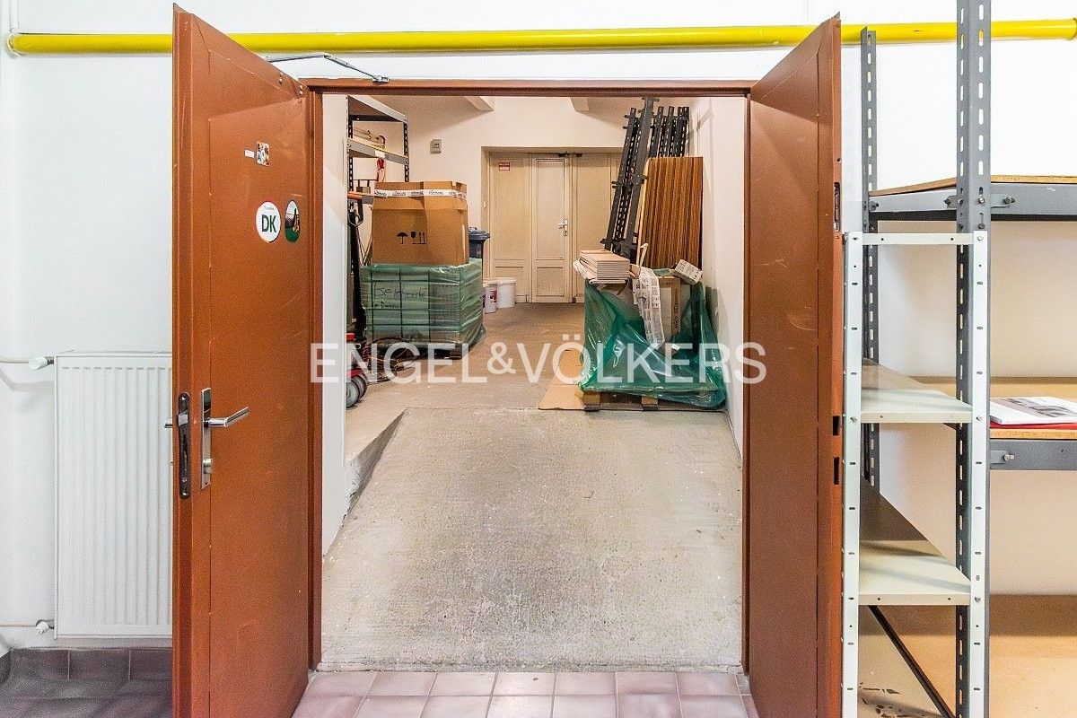 Pronájem sklad - U zeměpisného ústavu 684, Praha Bubeneč, 140 m² - 5