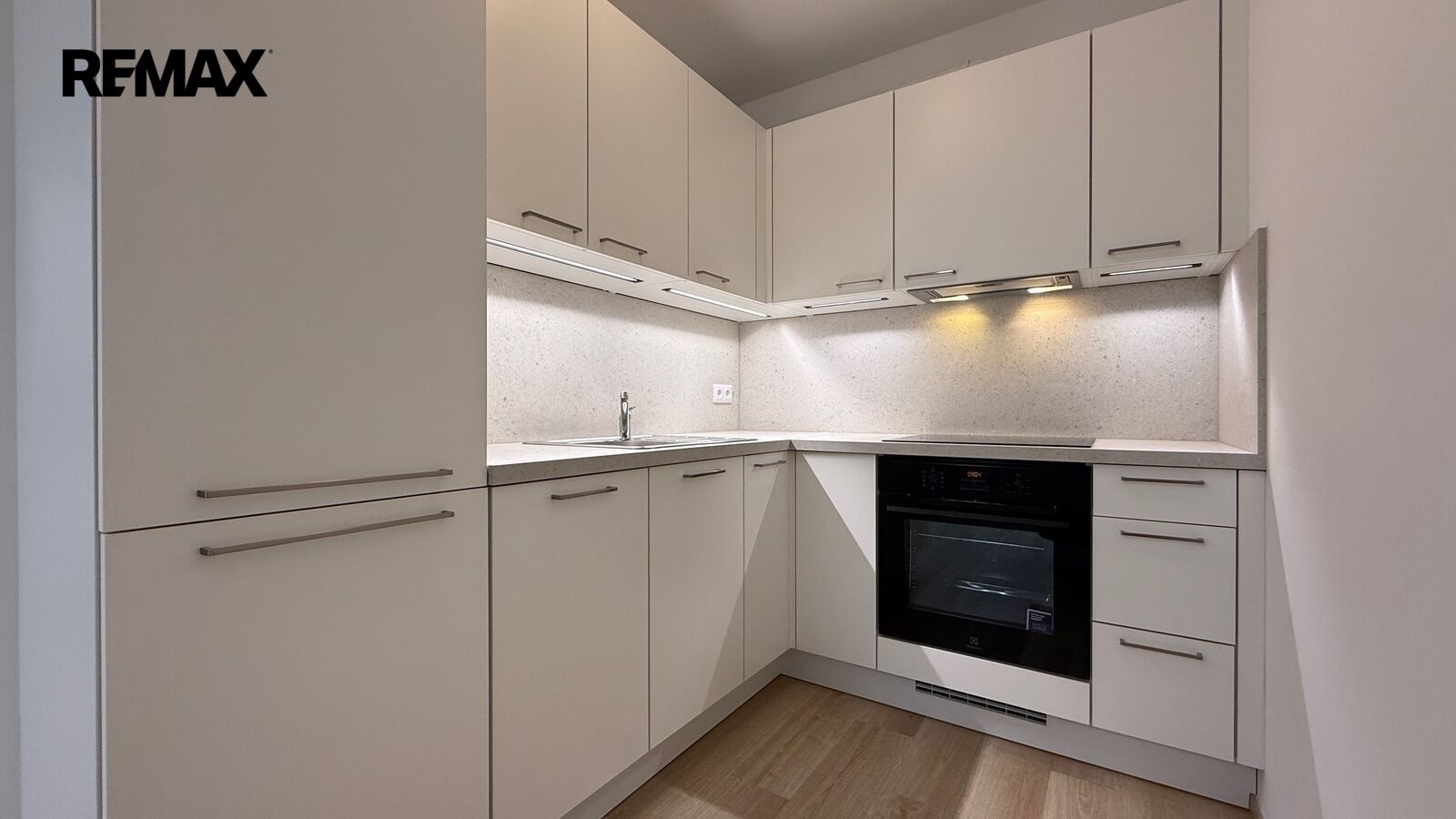 2+kk, Ruprechtická 2273, Praha Horní Počernice, 44 m² - 1